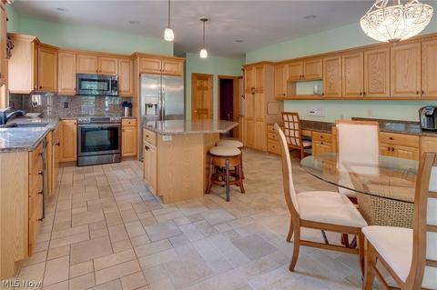 5313 Shadow Creek Dr, Boardman, OH 44512 photo 10