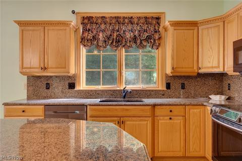 5313 Shadow Creek Dr, Boardman, OH 44512 photo 8