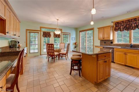5313 Shadow Creek Dr, Boardman, OH 44512 photo 9