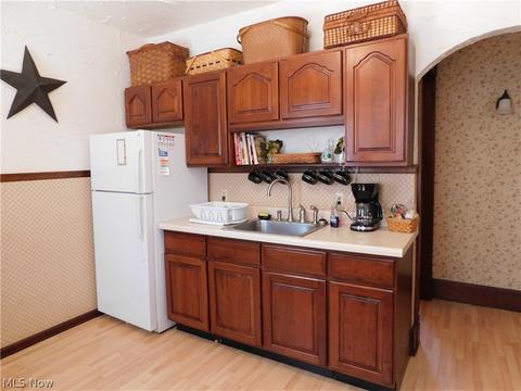 1916 Walnut Blvd, Ashtabula, OH 44004 photo 5
