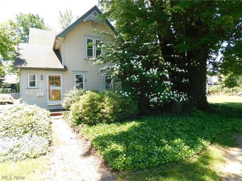 1916 Walnut Blvd, Ashtabula, OH 44004 photo 1