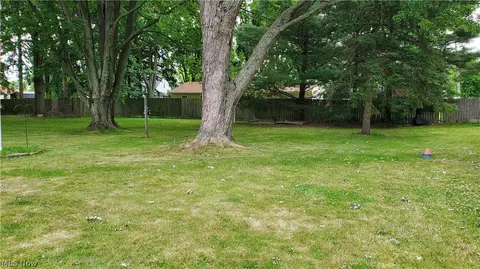 702 Abbe Rd N, Elyria, OH 44035 photo 20
