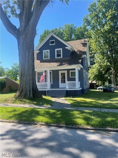 1742 W 14th St, Ashtabula, OH 44004 photo 1