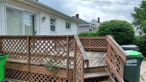 1718 Eldon Dr, Wickliffe, OH 44092 photo 5