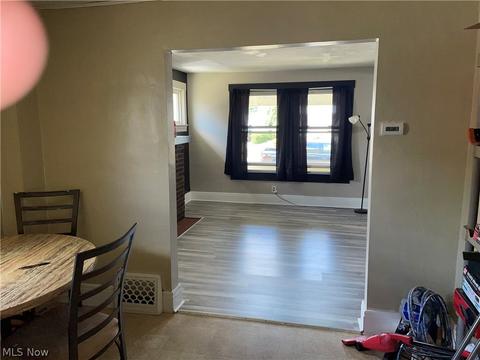 2426 E 32nd St, Lorain, OH 44055 photo 4