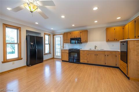 159 Buckingham Dr, Elyria, OH 44035 photo 12