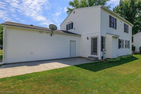 159 Buckingham Dr, Elyria, OH 44035 photo 4