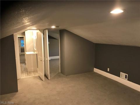 145 E 203rd St, Euclid, OH 44123 photo 27