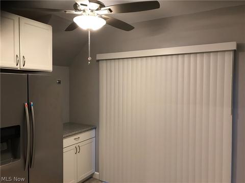 145 E 203rd St, Euclid, OH 44123 photo 8