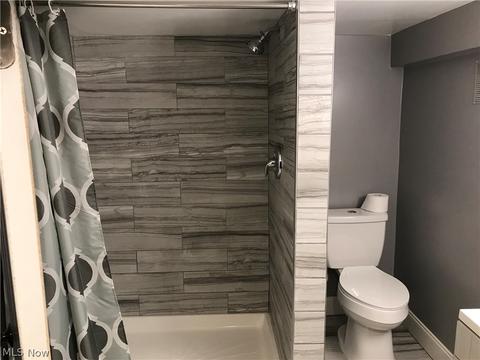 145 E 203rd St, Euclid, OH 44123 photo 30