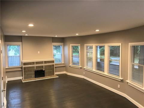145 E 203rd St, Euclid, OH 44123 photo 14