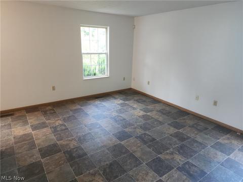 4310 Coleman Ave, Ashtabula, OH 44004 photo 7