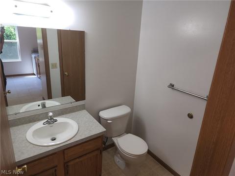 4310 Coleman Ave, Ashtabula, OH 44004 photo 9