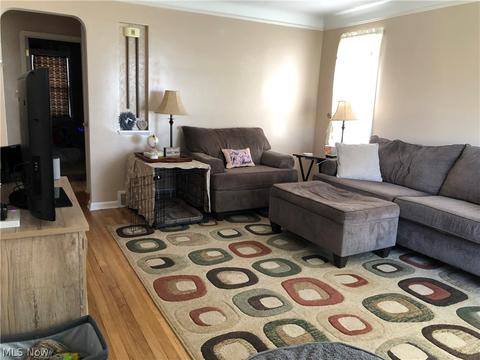 8211 Covington Ave, Parma, OH 44129 photo 12