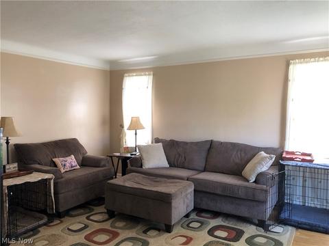 8211 Covington Ave, Parma, OH 44129 photo 9