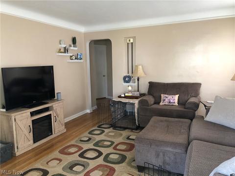 8211 Covington Ave, Parma, OH 44129 photo 13
