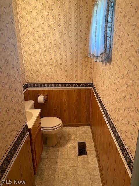 2021 E 39th St, Lorain, OH 44055 photo 14