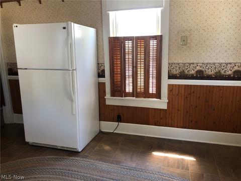 759 Main E, Barnesville, OH 43713 photo 11