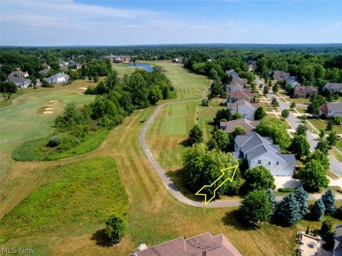 7482 Capilano Dr, Solon, OH 44139 photo 3