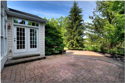 7482 Capilano Dr, Solon, OH 44139 photo 33