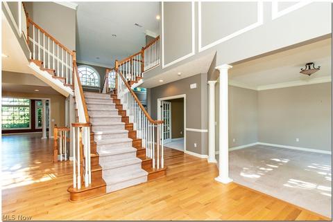 7482 Capilano Dr, Solon, OH 44139 photo 4