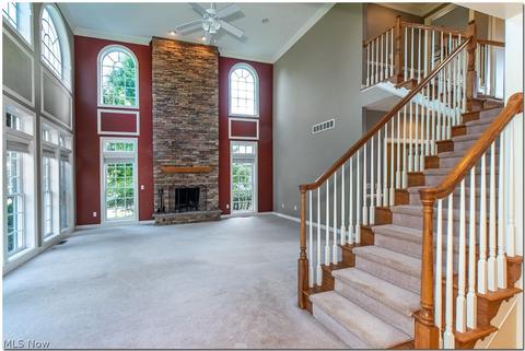 7482 Capilano Dr, Solon, OH 44139 photo 5
