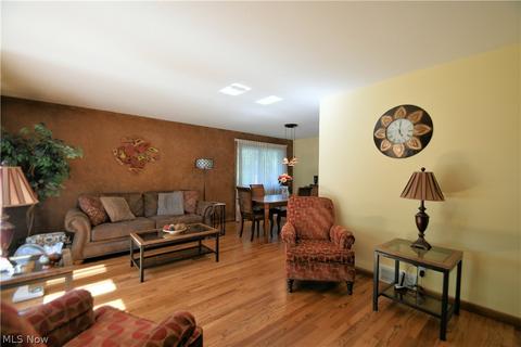5683 Rangeview Dr, Seven Hills, OH 44131 photo 8
