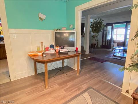 812 Work Dr, Akron, OH 44320 photo 3