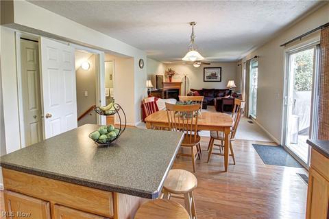 131 Stonepointe Dr, Berea, OH 44017 photo 6