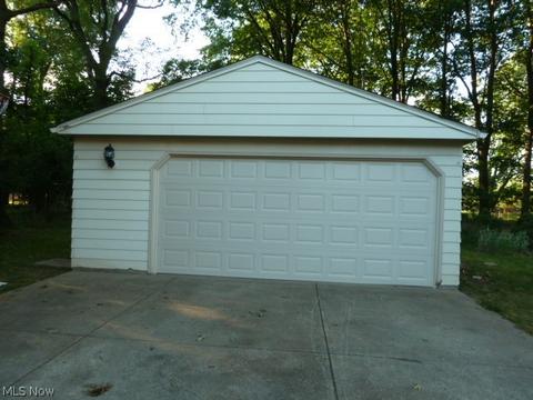 5259 Case Ave, Lyndhurst, OH 44124 photo 18