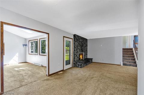 8564 Usher Rd, Olmsted Twp, OH 44138 photo 13