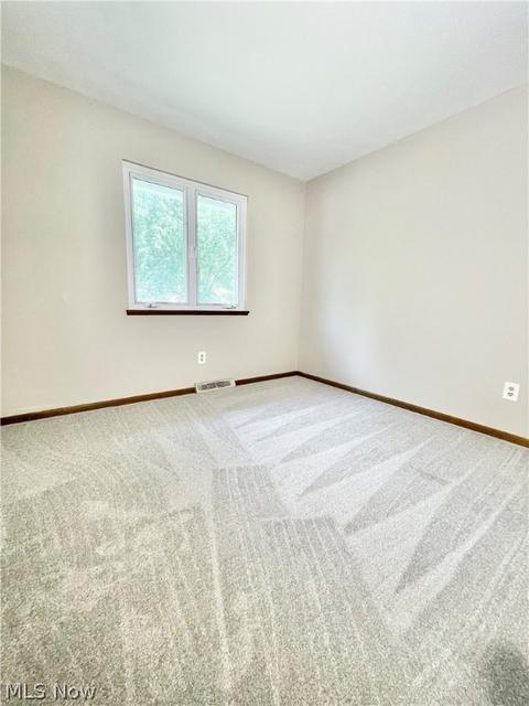 2480 Rockefeller Rd, Wickliffe, OH 44092 photo 14
