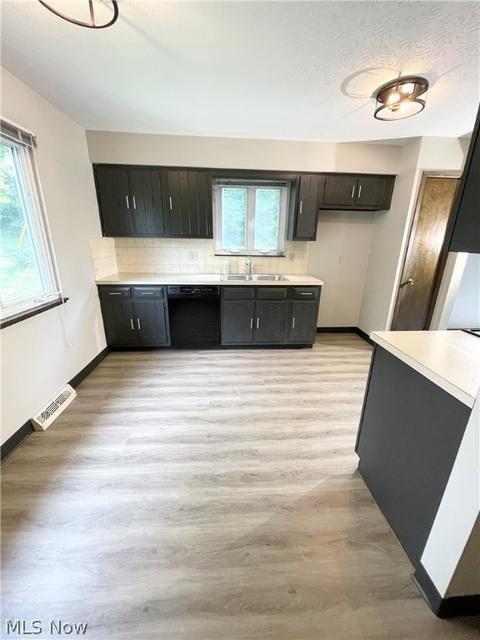 2480 Rockefeller Rd, Wickliffe, OH 44092 photo 7