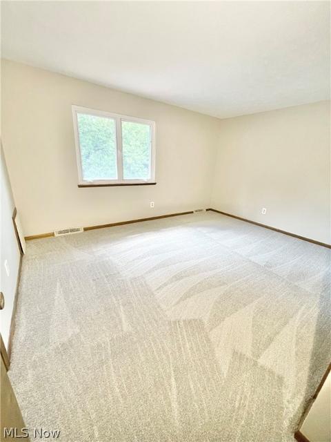 2480 Rockefeller Rd, Wickliffe, OH 44092 photo 10