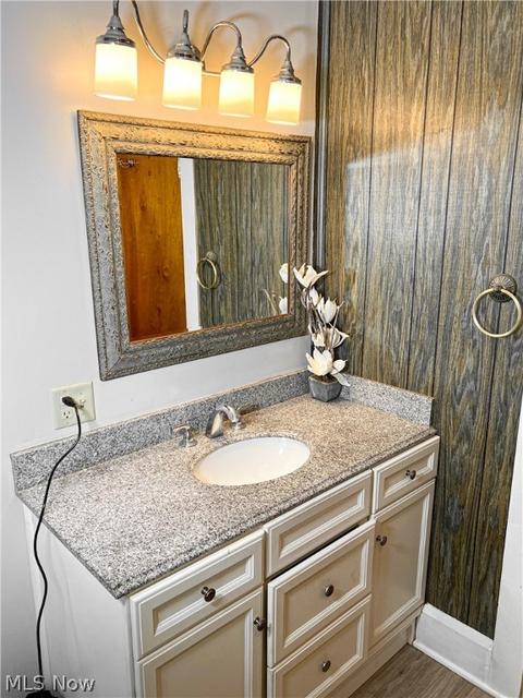 408 Maplewood Ave, Struthers, OH 44471 photo 13