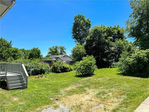 408 Maplewood Ave, Struthers, OH 44471 photo 29