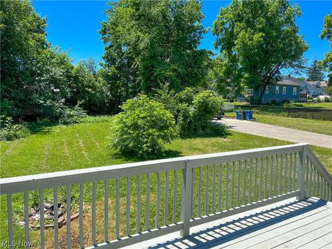 408 Maplewood Ave, Struthers, OH 44471 photo 32