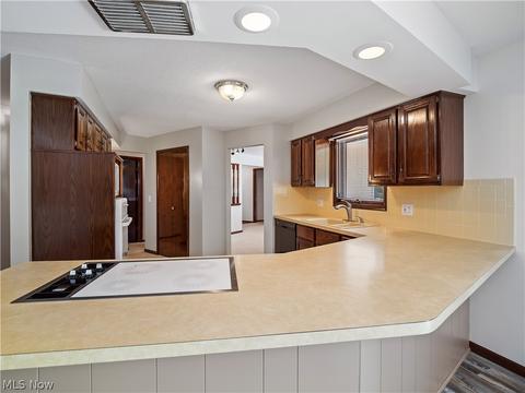 256 Crestview Dr, Elyria, OH 44035 photo 14