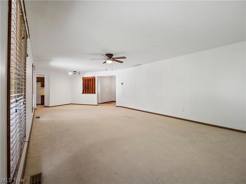 256 Crestview Dr, Elyria, OH 44035 photo 10