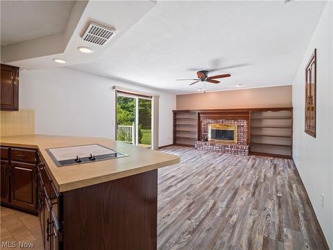 256 Crestview Dr, Elyria, OH 44035 photo 15