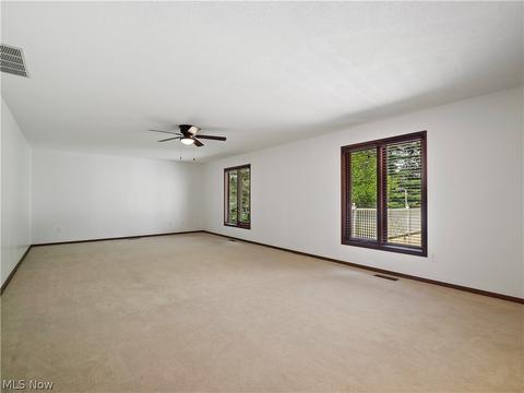 256 Crestview Dr, Elyria, OH 44035 photo 8
