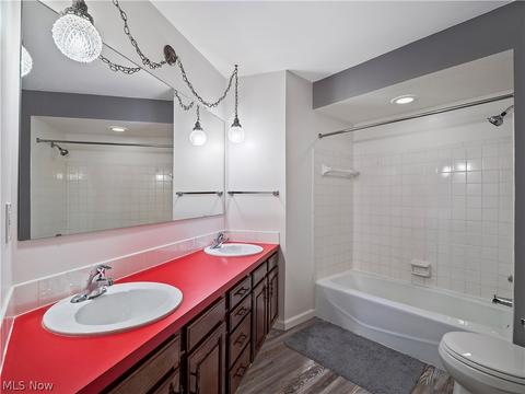 256 Crestview Dr, Elyria, OH 44035 photo 21