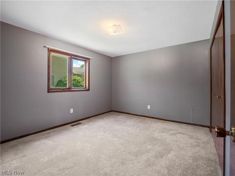 256 Crestview Dr, Elyria, OH 44035 photo 22