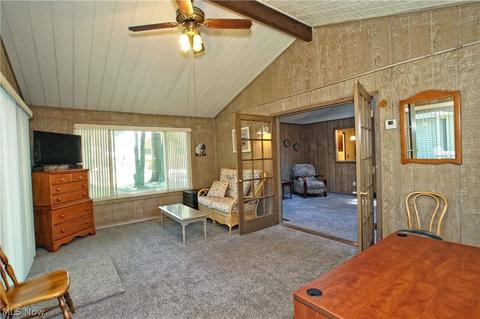 39 Nokomis Dr, Timberlake, OH 44095 photo 16