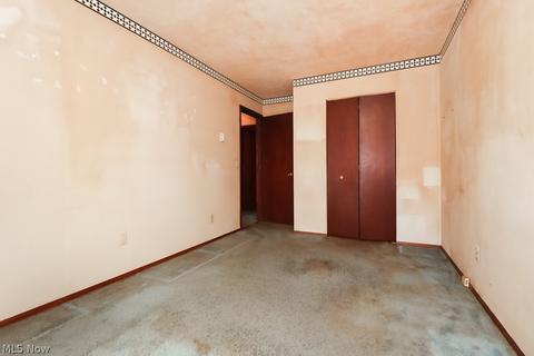 152 Valley Forge Cir, Elyria, OH 44035 photo 13