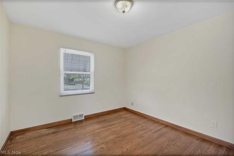 84 Hamilton St, Berea, OH 44017 photo 20