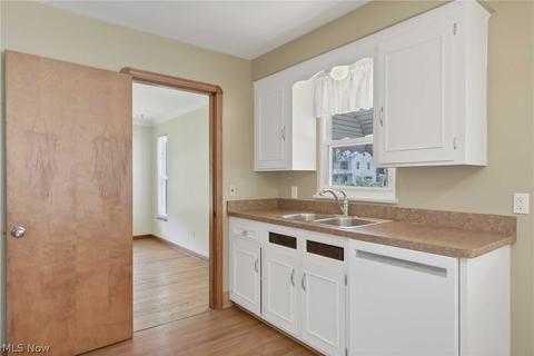 84 Hamilton St, Berea, OH 44017 photo 18