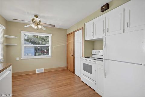 84 Hamilton St, Berea, OH 44017 photo 15