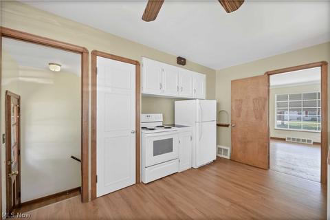 84 Hamilton St, Berea, OH 44017 photo 17