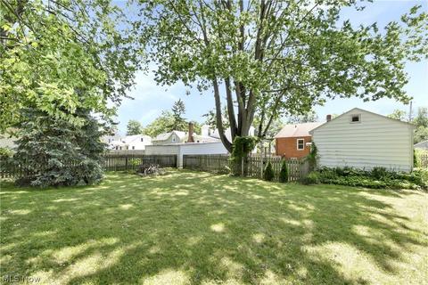 84 Hamilton St, Berea, OH 44017 photo 10